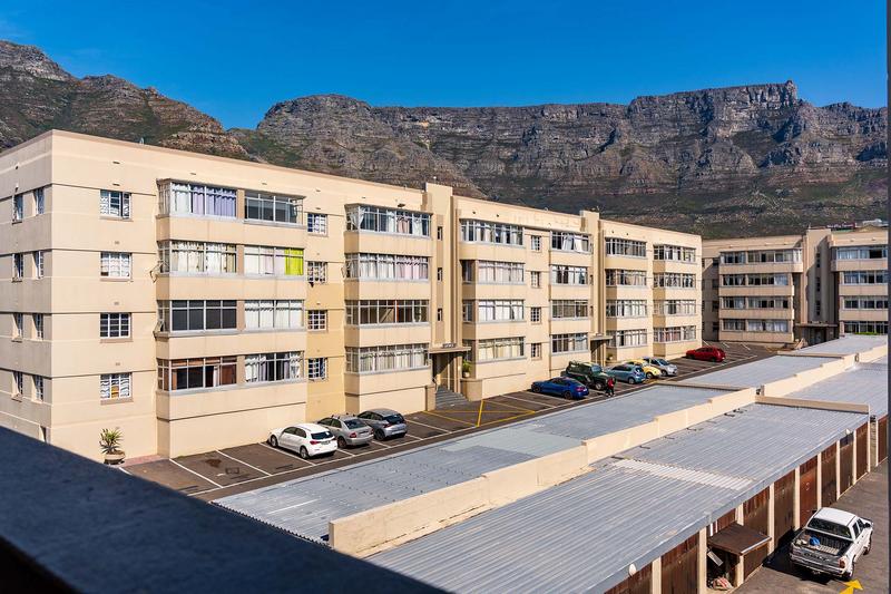 To Let 2 Bedroom Property for Rent in Zonnebloem Western Cape